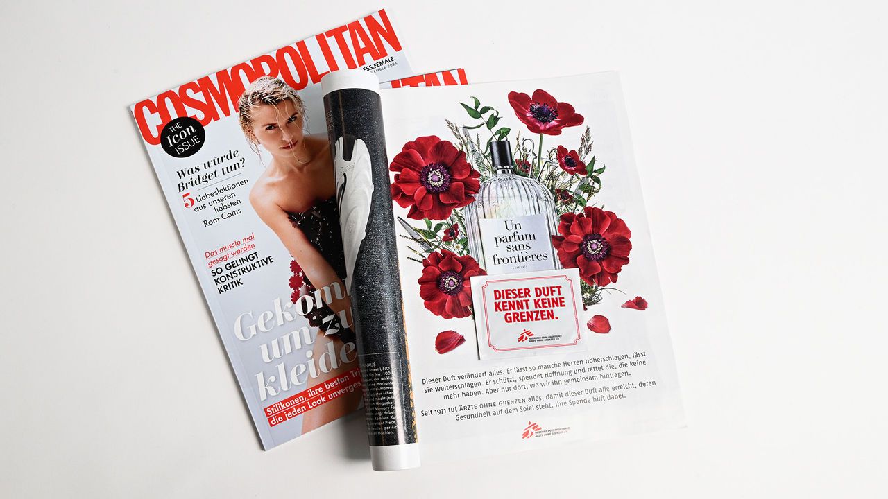 Motiv der Kampagne: Anzeige im Stil einer Parfümwerbung mit Flacon und floraler Bildwelt für Ärzte ohne Grenzen