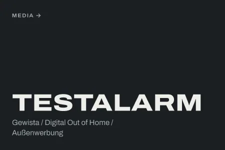 Textgrafik: Testalarm, Gewista / Digital Out of Home / Außenwerbung – Media & Werbemarkt